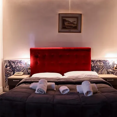Sara Hotel 3*