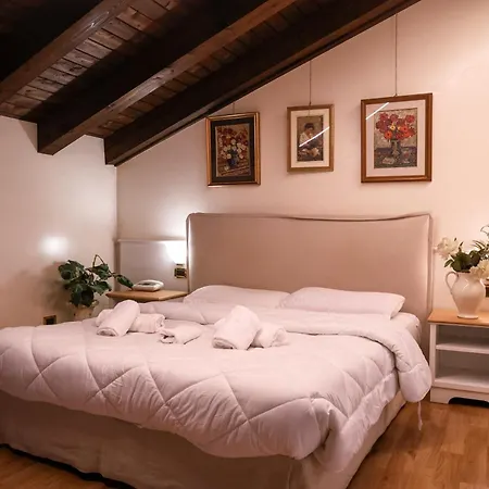 Hotel Sara 3*