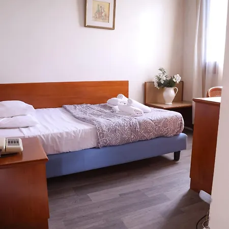 Hotel Sara Mestre